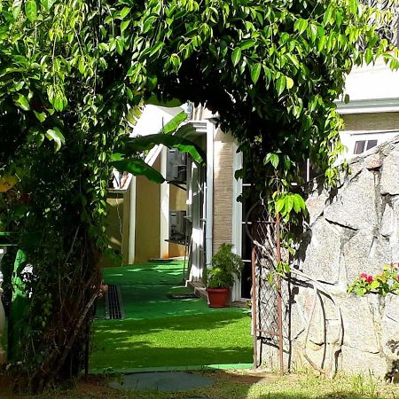 Ferienwohnung Hibiscus House Seychelles Self Catering Victoria Exterior foto