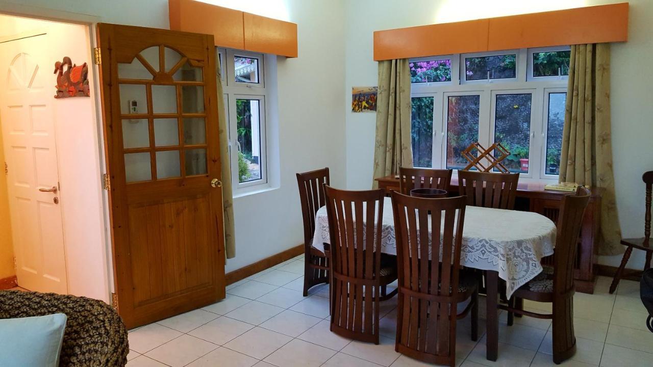 Ferienwohnung Hibiscus House Seychelles Self Catering Victoria Exterior foto