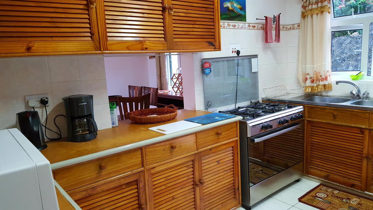 Ferienwohnung Hibiscus House Seychelles Self Catering Victoria Exterior foto
